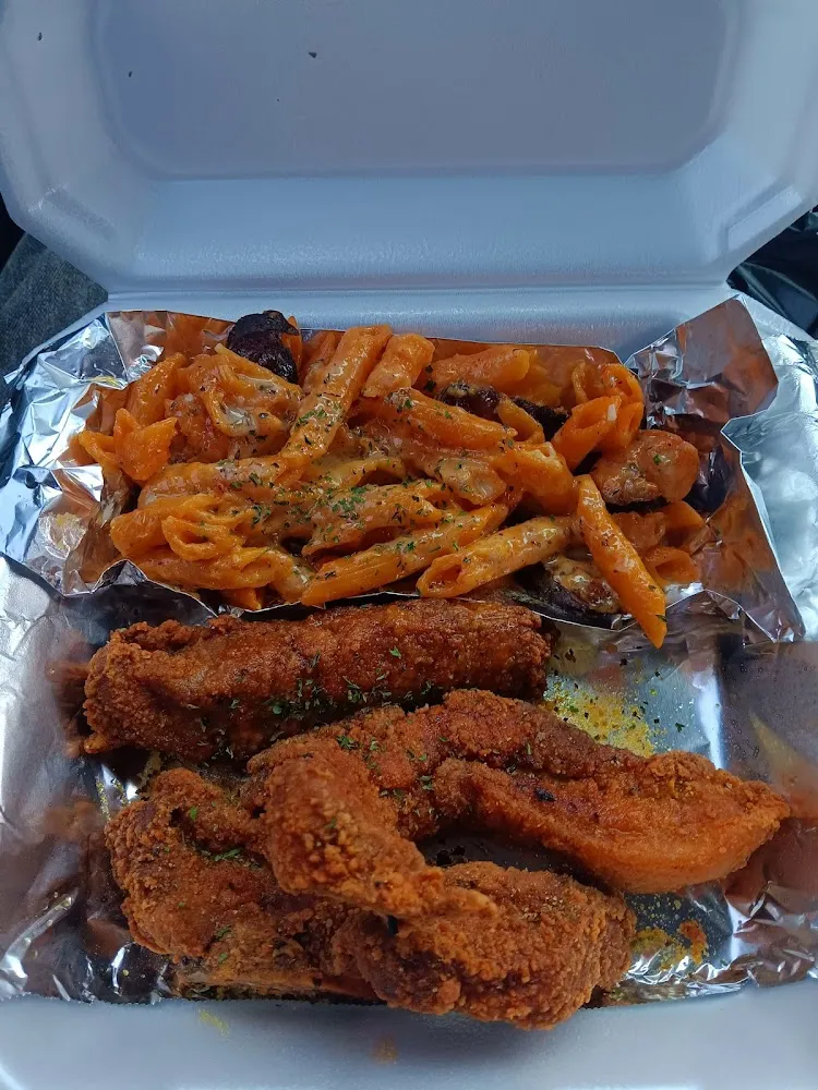 Fried Ribs and Seafood Pasta