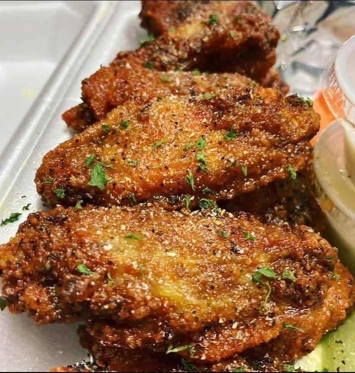YIKKY WINGZ